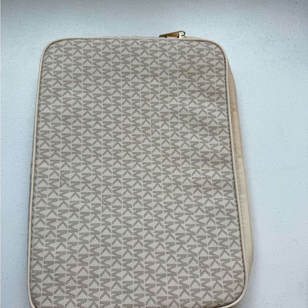 Michael Kors Tan Laptop Bag with Monogram Print - Picture 2 of 6